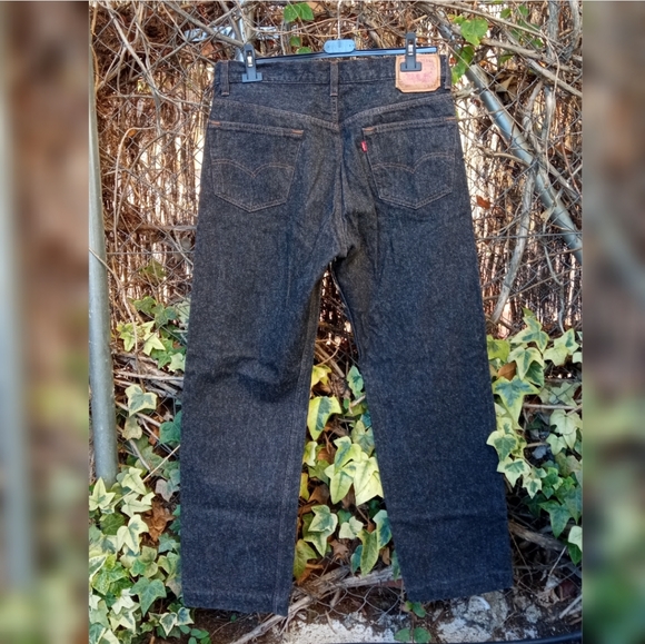 Levi's Original Mom Retro Jeans - Picture 9 of 11